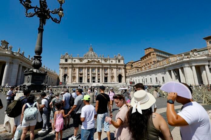 Alerta roja en 13 ciudades italianas por el calor, con temperaturas récord de 40 grados