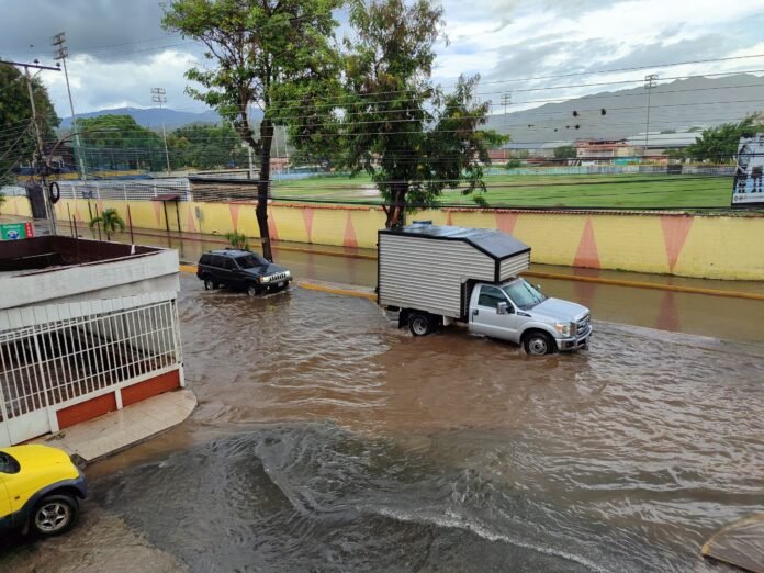 Vecinos exigen drenajes urgentes a las autoridades de Ribas