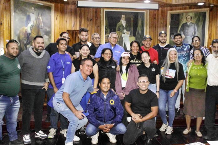 La presidenta de la Cámara, Nerluz Casanova, lideró la lectura y el debate de la propuesta durante una sesión especial llevada a cabo el pasado fin de semana, que reunió a concejales, periodistas y miembros de diferentes gremios.