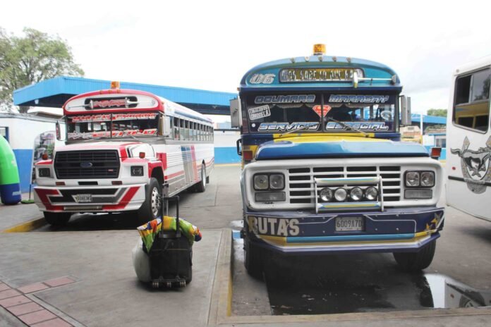 Usuarios se movilizaron a las costas aragüeñas