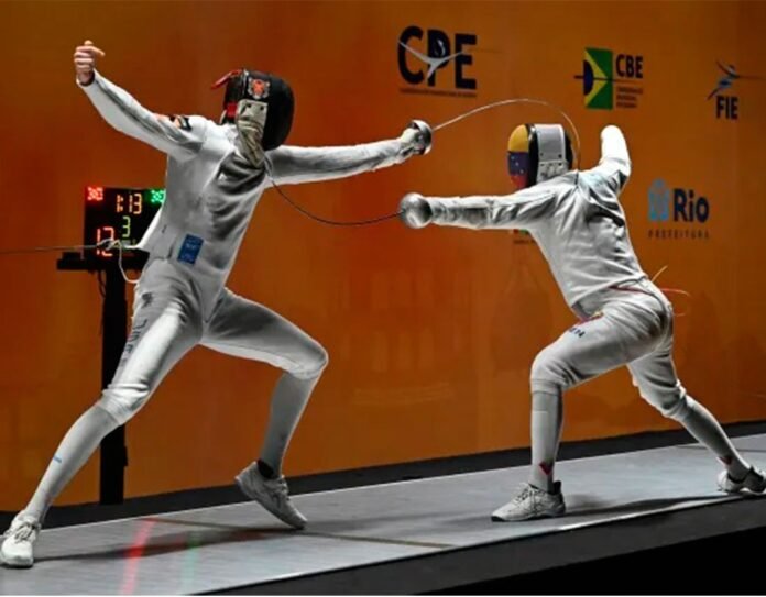 Sin-título-1 El selección nacional comandada por el campeón olímpico en Londres 2012, Rubén Limardo, sus hermanos Francisco y Jesús, y Grabiel Lugo, volvieron a demostrar que son invencibles en el continente. Defendían el título que habían ganado en las citas de Asunción 2022, Lima 2023 y 2024, y subieron de nuevo a la cima de la premiación para colgarse su cuarta dorada al hilo.