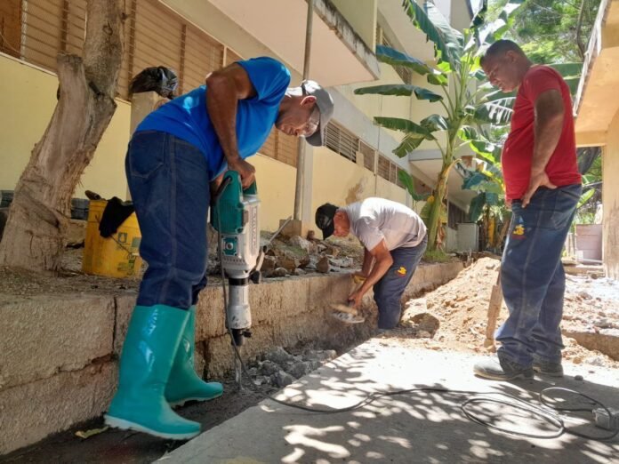 Gobierno inició la sustitución de tuberías en UEN 12 de Febrero