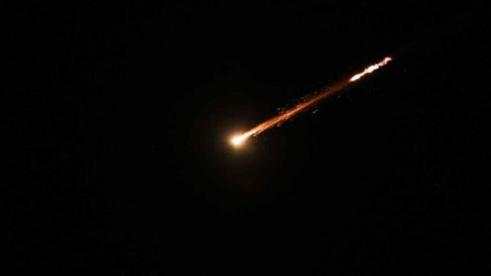 iran-lanza-misiles-contra-israel-122410-1024x576