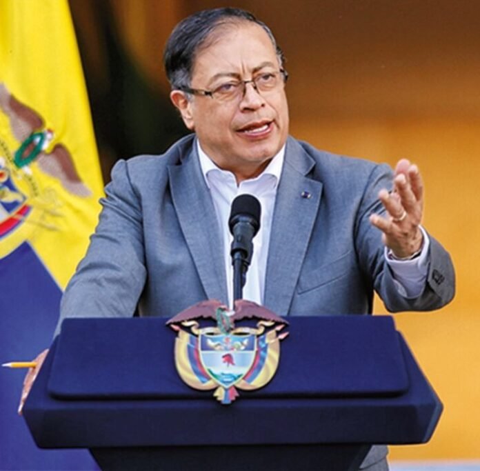 Presidente de Colombia denuncia supuestos planes para asesinarlo